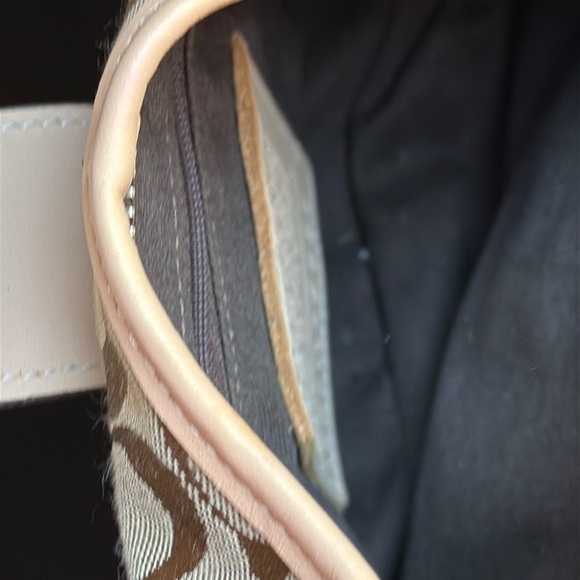 Tan and Cream Monogram Shoulder Bag - Picture 5 of 8